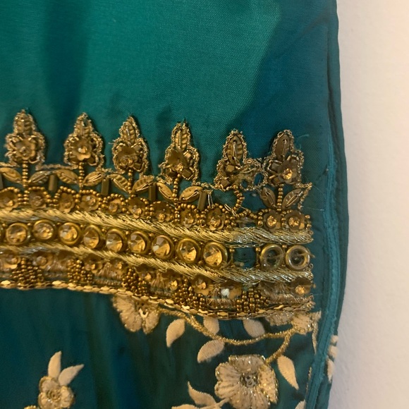 🎉 🌻SALE $90🌻 Indian Suit/Dress - Picture 9 of 12